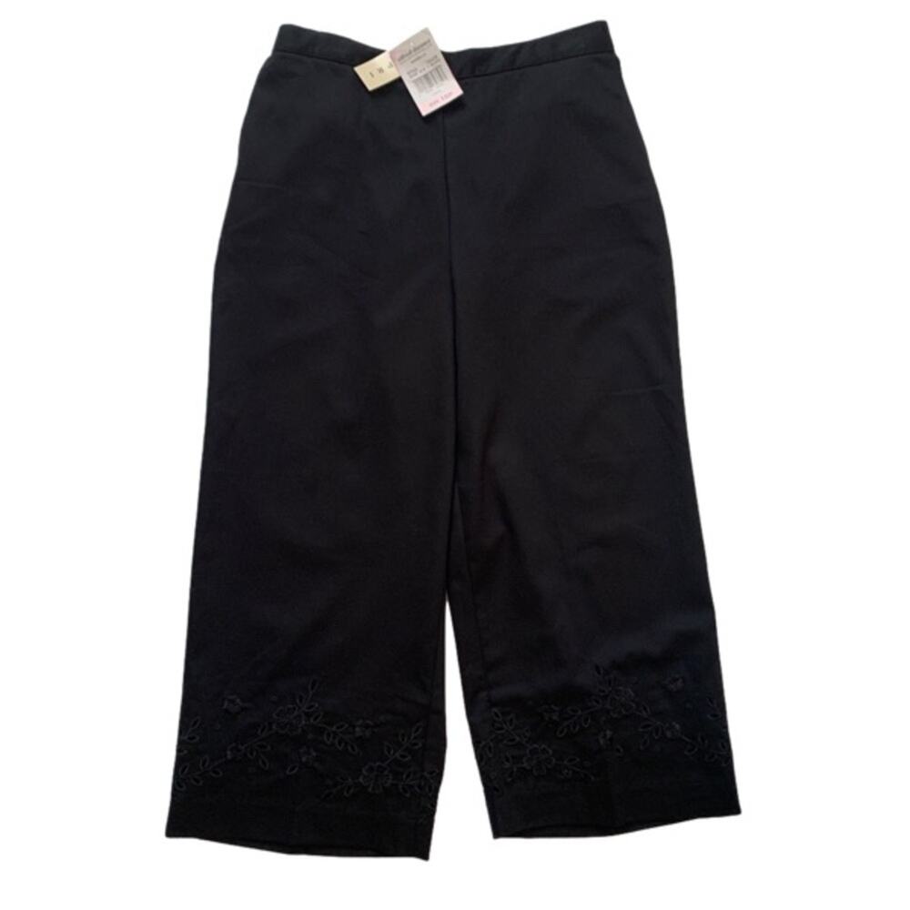Alfred Dunner Capri Pant Petite Marbella High Rise Eyelet Trim Elastic Waist 10P